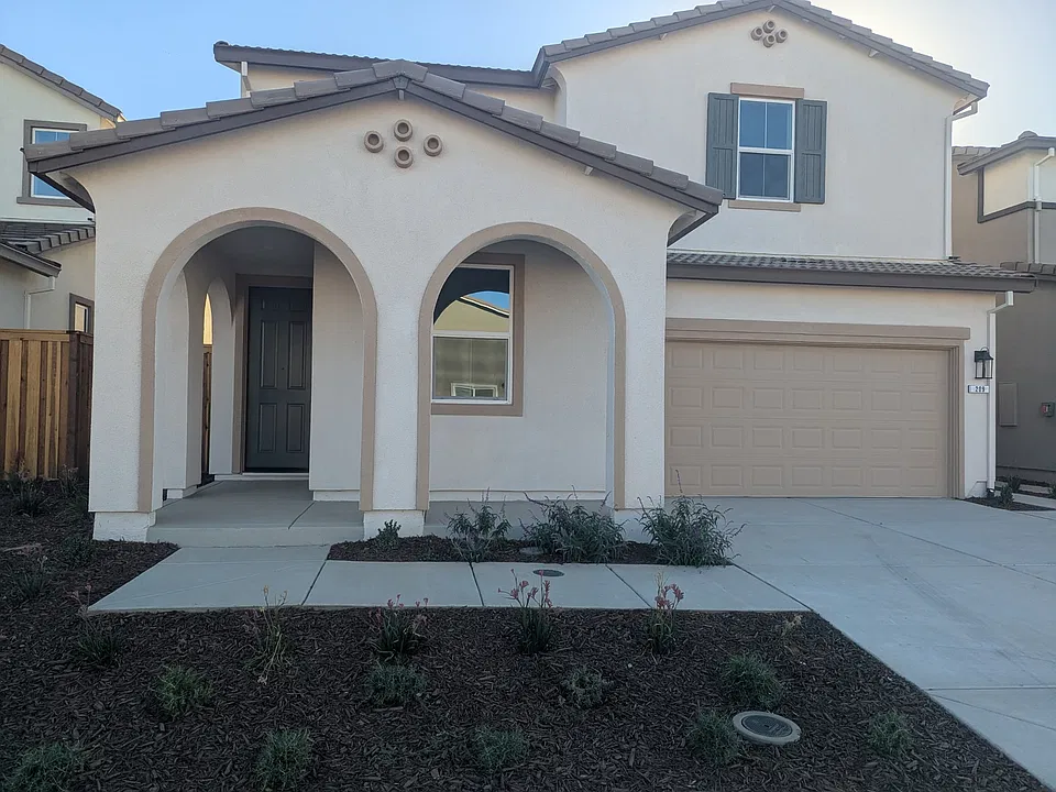 209 Butterfly Spring Ct