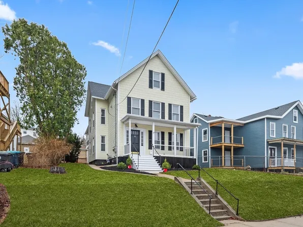 207 Hamilton St, Southbridge, MA 01550