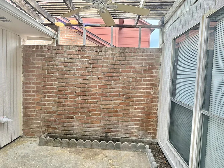 10422 Eagle Glen Dr — Photo 22