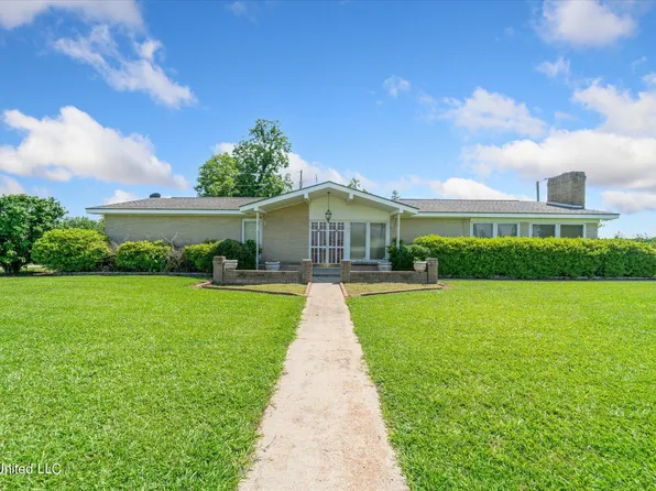 3845 Highway 42, Bassfield, MS 39421
