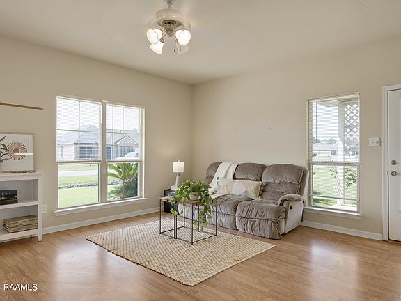 5th image of 1059 Bridgetowne Ln