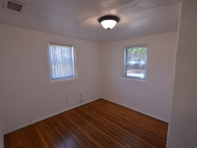 303 Villeros St — Photo 40