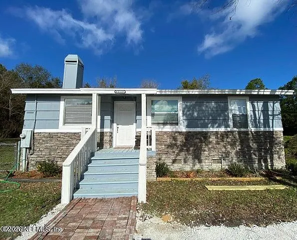 8515 Maple St — Photo 1