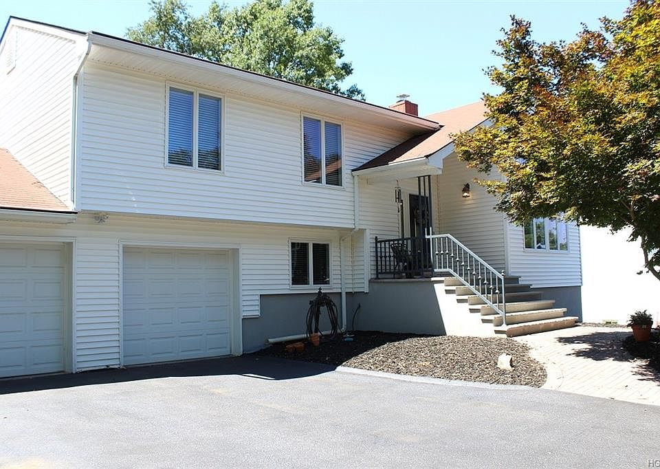 1st image of 83 Keats Dr