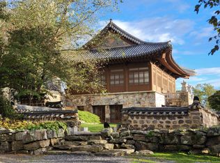 106 Airport Dr, Hot Springs, VA 24445