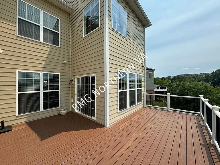 20647 Erskine Ter — Photo 32
