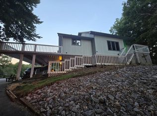305 Whispering Woods Dr, Bluff City, TN 37618