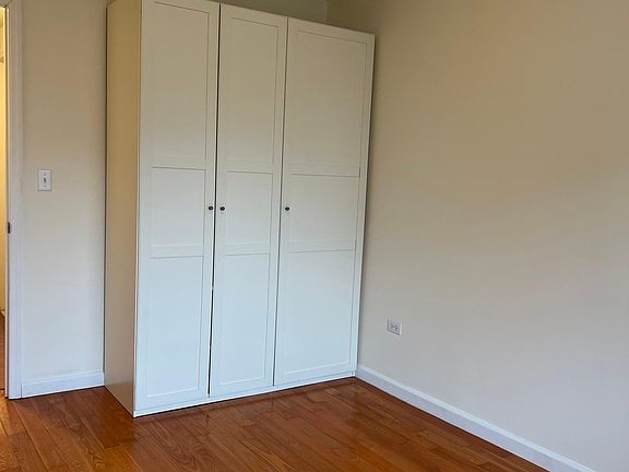 5th image of 114 Bay 49th St APT 2