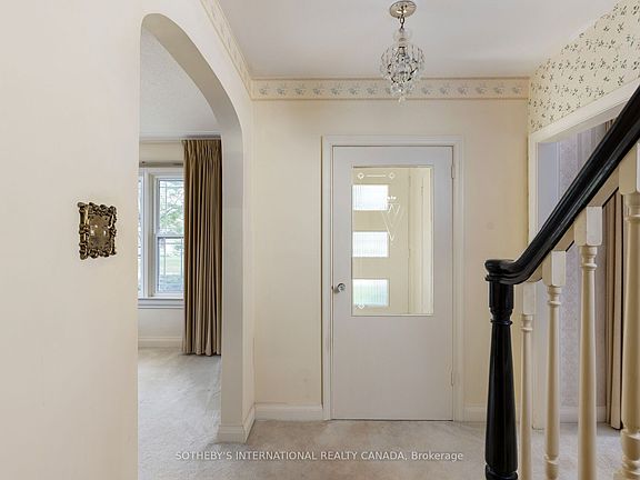2nd image of 37 Hilldowntree Rd