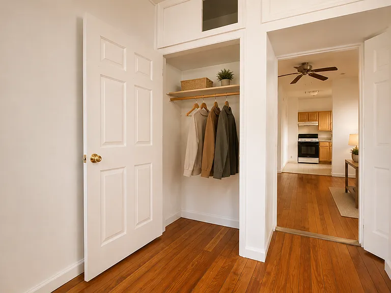 970 Seneca Ave #2R — Photo 4