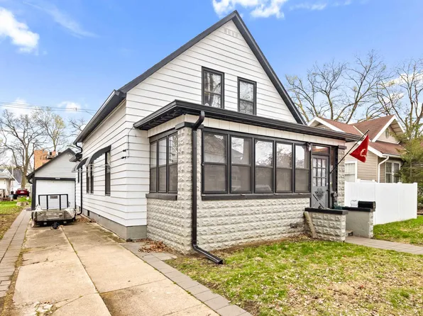 421 State St, Pekin, IL 61554