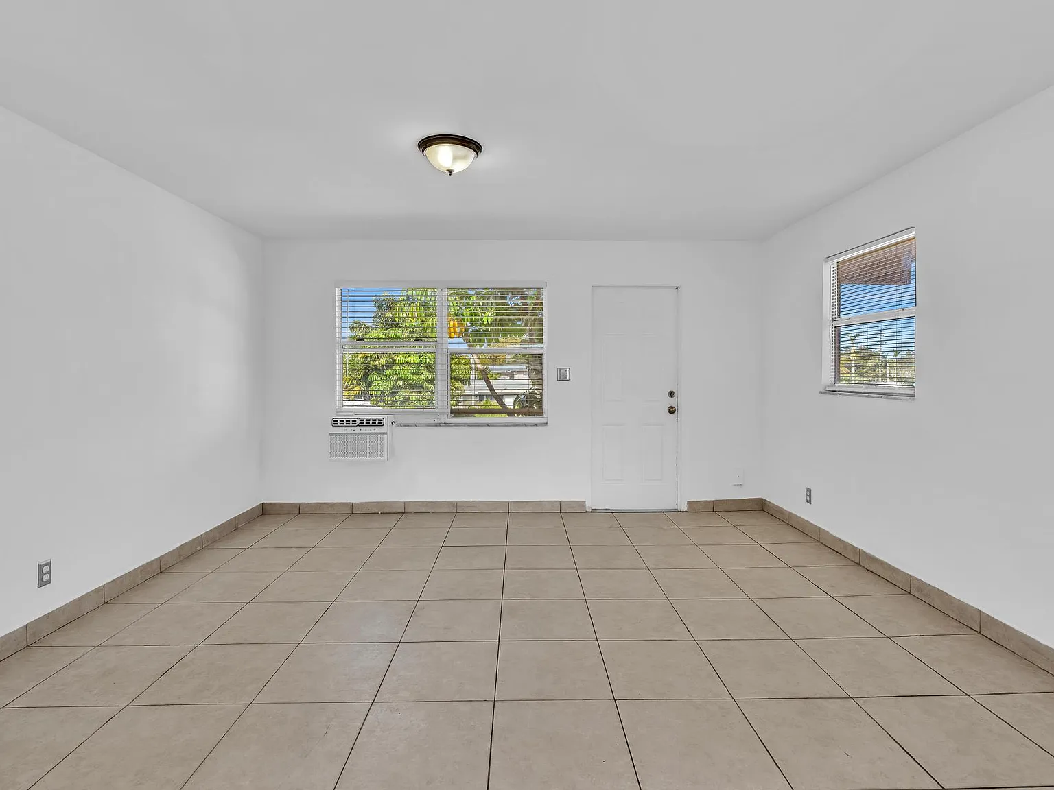 1 bed, 450 sqft, $1,395 — Photo 4