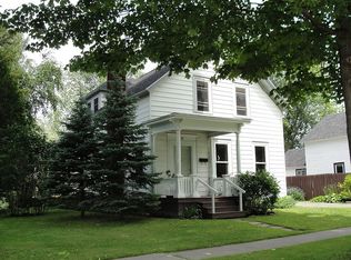 16 Bay St, Potsdam, NY 13676