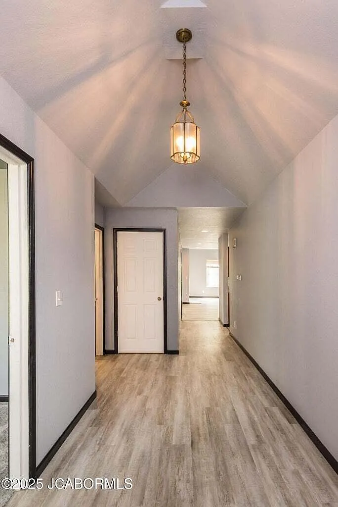 2 bed, 2.0 bath, $1,600 — Photo 2