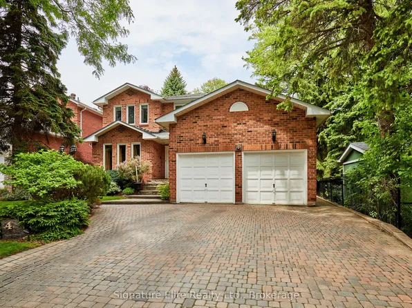 4 Camor Ct, Toronto, ON M1C 4V5