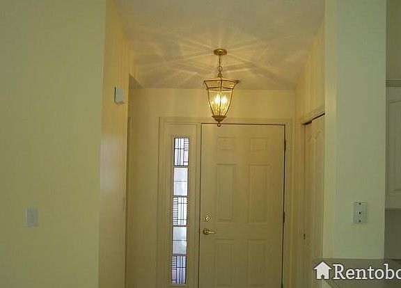 3rd image of 10718 Cardinal Cir
