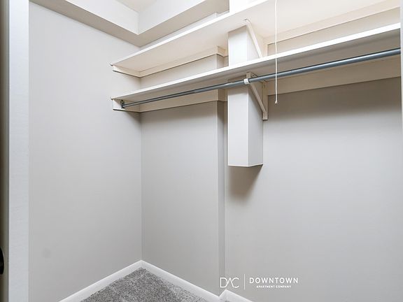 5th image of 540 N Lakeshore Dr #1008