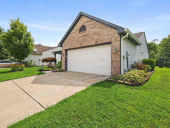 2nd image of 3207 Knobstone Ln