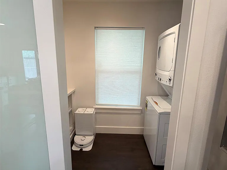 4208 Arlington St — Photo 5