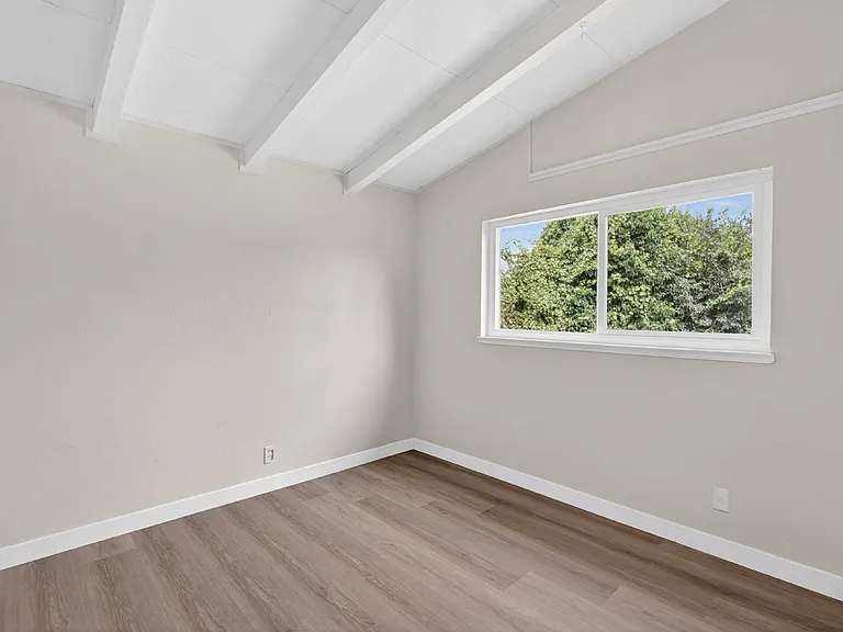 6428 Tapo Ct — Photo 20
