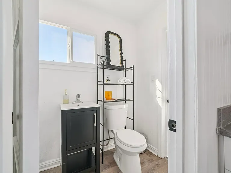 11285 Cherry Ave #2 — Photo 11