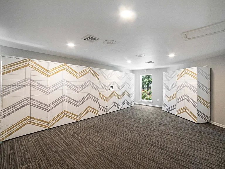 Willow Ridge Apartments — Photo 11
