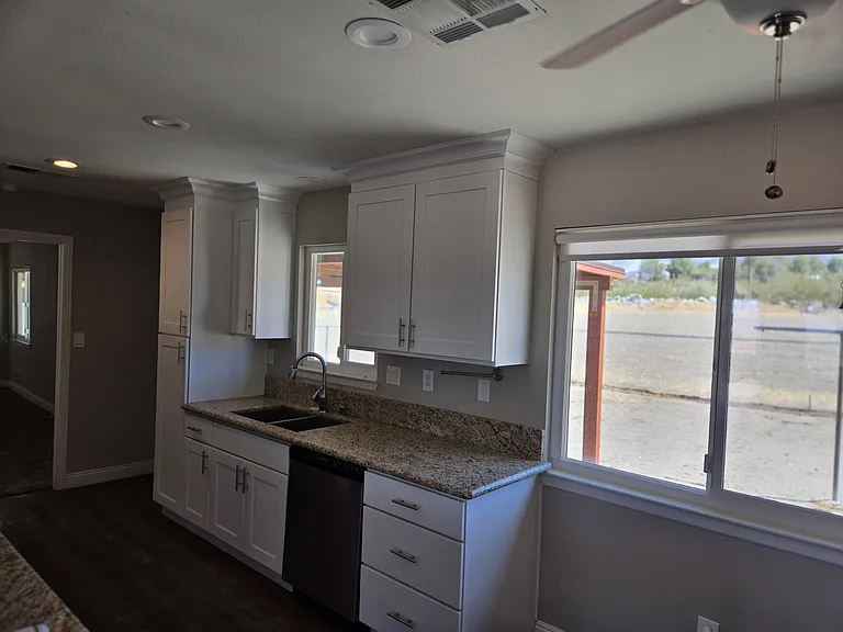 32673 Zircon Rd — Photo 8