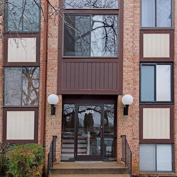 1st image of 3113 Buccaneer Ct APT 2