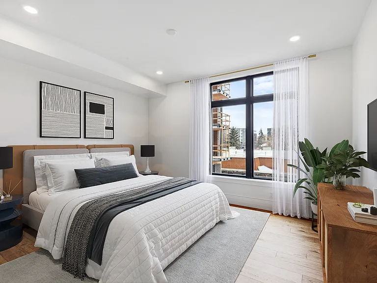 315 N Tracy Ave #401 — Photo 6