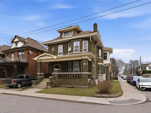 81 Carrick Ave, Hamilton, ON L8M 2W4