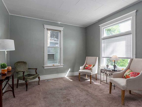 4th image of 624 W Knox Ave
