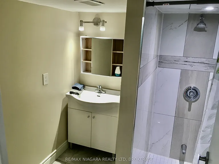 3968 Saint Peter Ave #2 — Photo 11