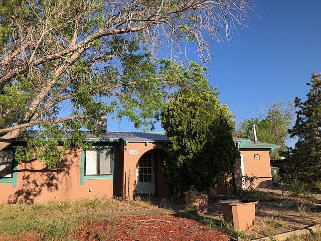 1st image of 2332 Avenida De Las Campanas