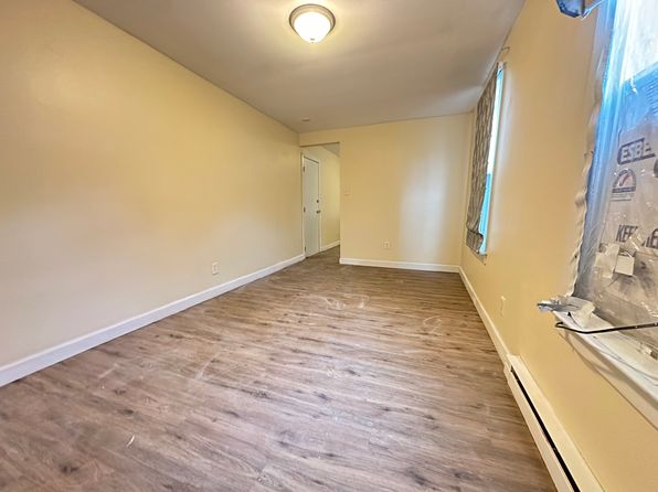 86 Gross St APT 3, Ephrata, PA 17522
