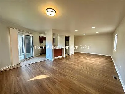 Building Photo - 1860 W Highland Ave #G205