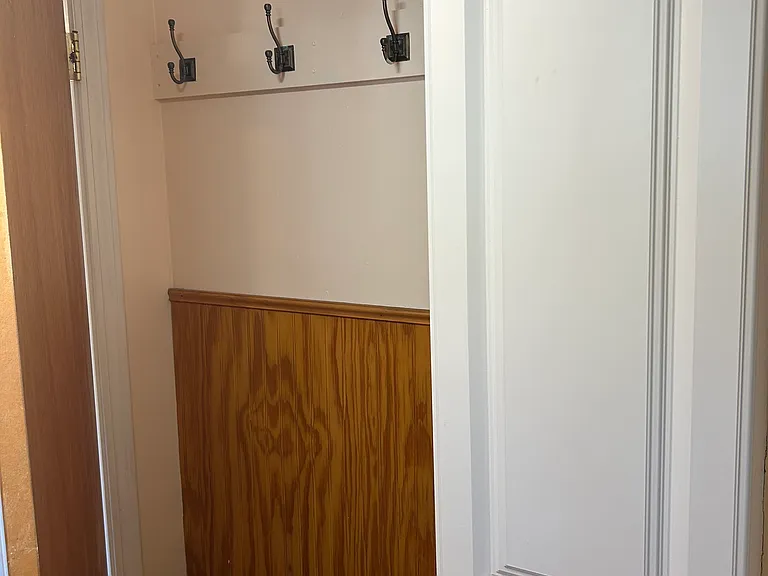 4 Rowe St — Photo 23