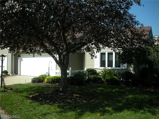 10498 Leawood Oval photo 1