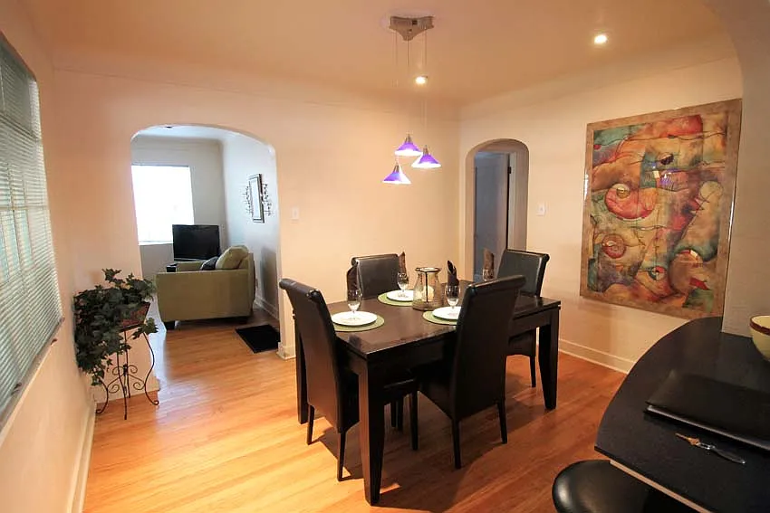 500 Amherst DR NE - 500 Amherst DR NE — Photo 3