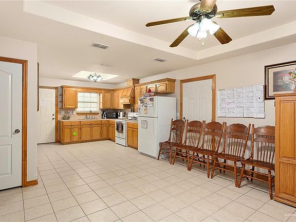 3rd image of 3023 Borders Dr