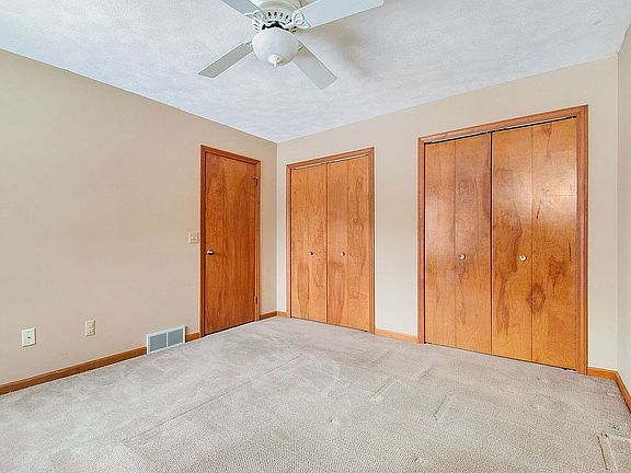 4th image of 4716 Hall St SE