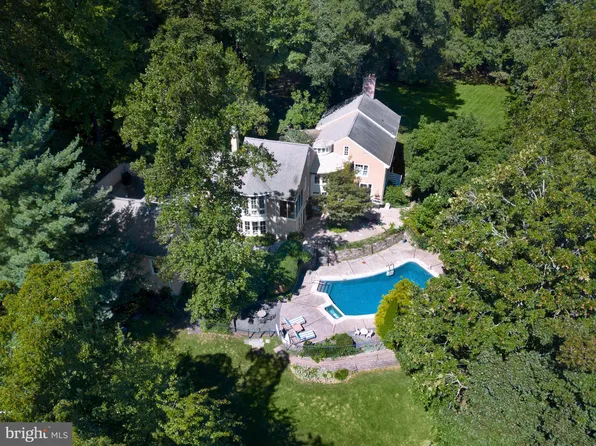 1121 Barberry Rd, Bryn Mawr, PA 19010