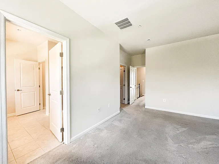 10132 Dorsey Ln — Photo 43
