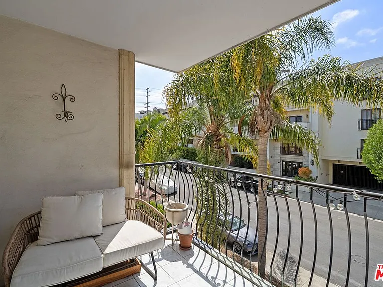 11842 Darlington Ave #201 — Photo 22
