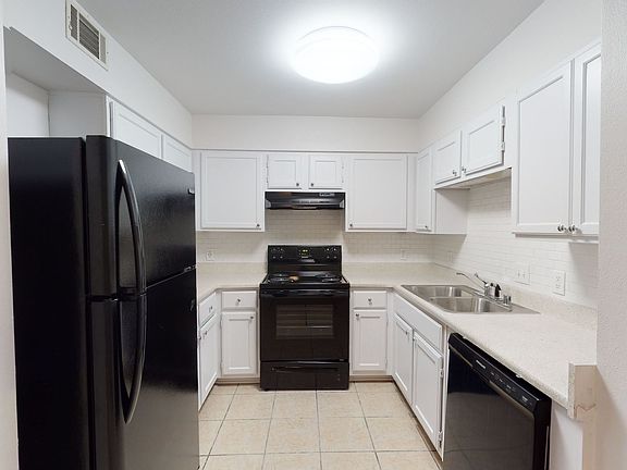 3rd image of 1955 Keathley Dr #14