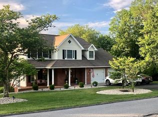 651 Tanager Dr, Bluefield, VA 24605