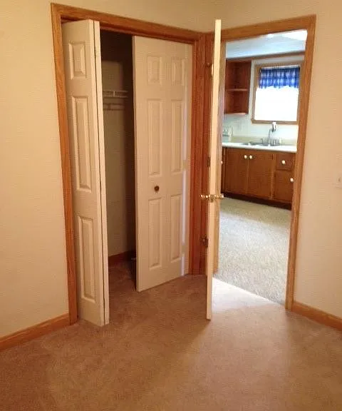 722 Boundary St #B — Photo 3