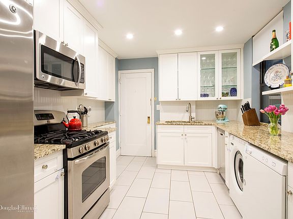 2nd image of 512 W End Ave #2B