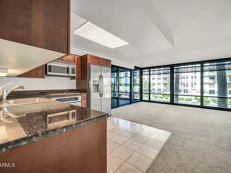 4808 N 24th St #202 — Photo 3