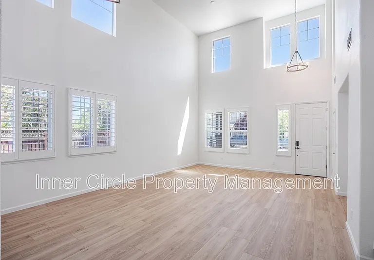 5560 McFarlan Ranch Dr — Photo 4