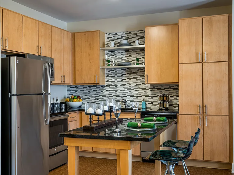 Pinnacle Apartments — Photo 6